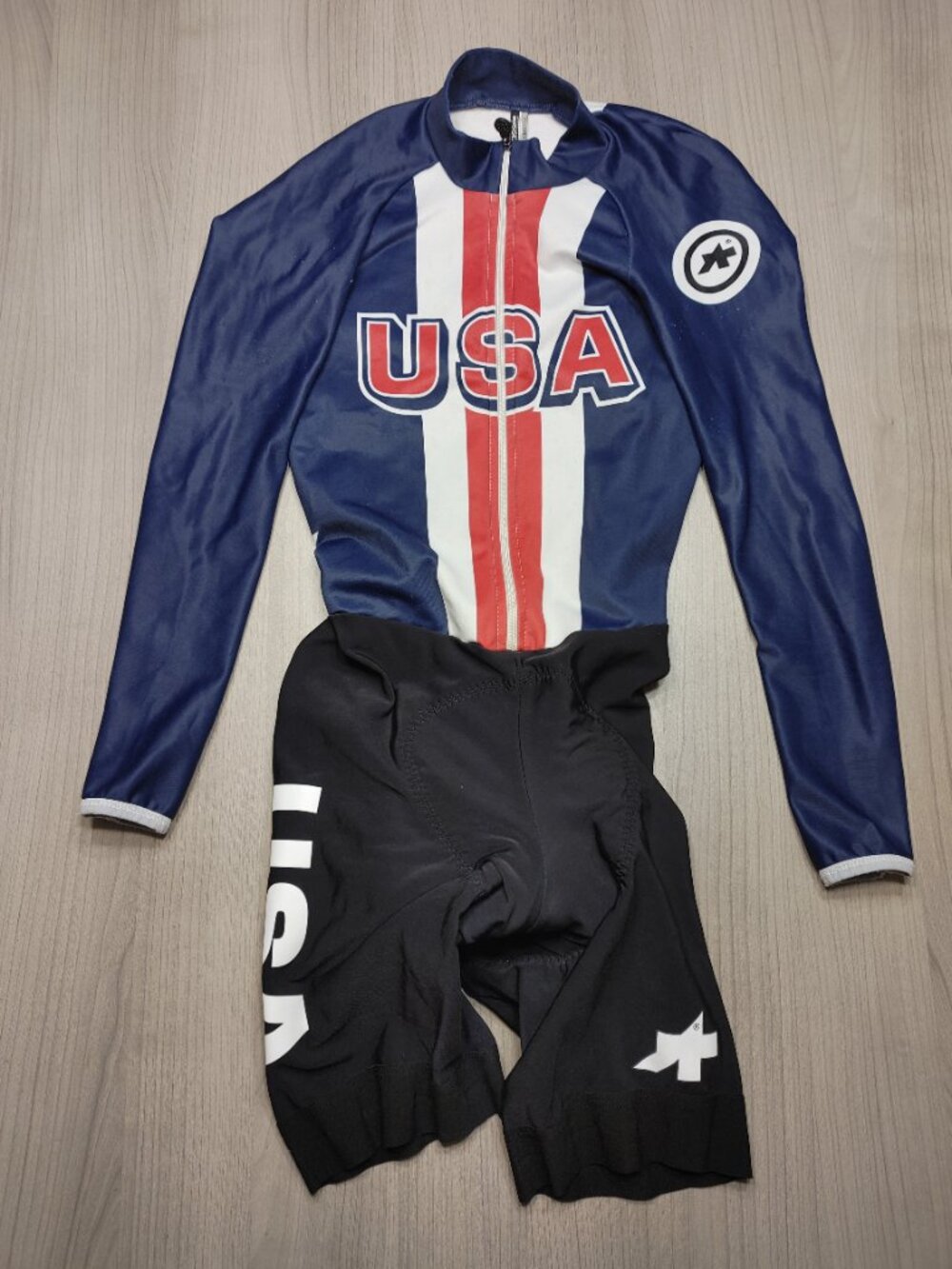 Men's Assos Thermal Team USA Cycing Skinsuit Size S